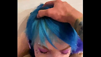 Preview 3 of Loca Guera - Deepthoat girl blowjob sloppy housemaid
