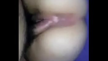 Preview 2 of Boobs Milk Pump - Ella solita se sienta