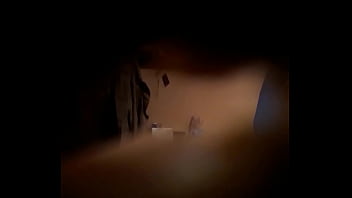 Preview 3 of Sxx Videa - Esp&iacute_o las tetas de mi cu&ntilde_ada despu&eacute_s de la ducha