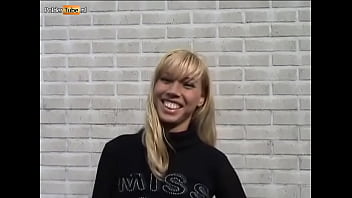 Preview 1 of Www Hibasex Com Hd - Yasie gaat liften en laat zich neuken door de bestuurder