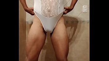 Preview 3 of Boobs Nude Mom - Estrenando Lindo body