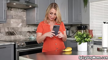 Preview 1 of Xxl Dong For Sex - I visited my blonde busty stepmom and she was making breakfast in the kitchen