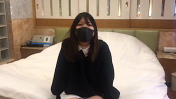 Preview 1 of Goldie Blair Time Stop - まん防のせいで無職になった美女20歳。金の為によだれまみれになりながら必死にしゃぶる
