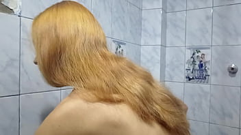 Preview 1 of Shop Lifter Xnxx - &iexcl_La ducha mojo a mi novia y me la folle con placer! Mi Peruana lava aburrida y vine a divertir la con mi polla mientras enjuaga la ropa.