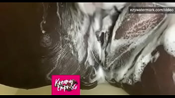 Preview 4 of Hidni Video Xxx Hd Mp4 - Hot babe washing big pussy