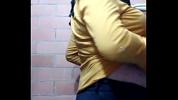 Preview 1 of Hottie Chick - Que tanta leche puedo sacar de mi pene? Me visto de mujer,  me quito la ropa y pasa esto