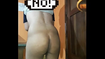 Preview 3 of Defloration Foto Virgin - Moviendo las nalguitas para ti papito