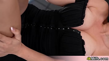 Preview 2 of Transex Per Strada - Otherwordly beautiful Kenzie the sex goddess blonde cougar needs a cock in her trembling wet pussy