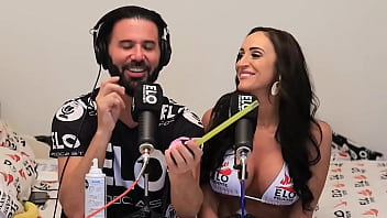 Preview 2 of Showstars Oxi - Alyssia vera pasa por el cuarto picante de Elo Podcast