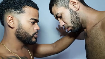 Preview 2 of Arab Xxx Scool Video - Uma orgia bareback na casa do RENBRI CARIOCA com PETRICK GARCIA,  HENRIQUE ALAGOANO,  MURILO KADUZINHO eu foi uma del&iacute_cia!