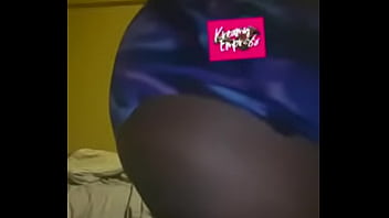 Preview 1 of Otelde Ablamla Sex - Hot babe in ass shorts