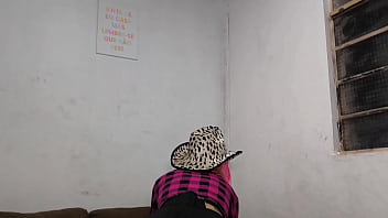 Preview 1 of Sweetu Naidu - os pe&otilde_es foderam a boiadeira no pelo muito dp e anal