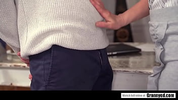 Preview 1 of Cum Kiss Husband Wife - Employee serves his horny mature boss