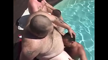 Preview 3 of Mom Pussy Clif - bears buffet