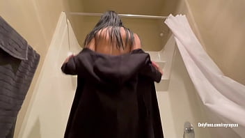 Preview 1 of Red Nailes - RAY RAY XXX gets naked and hops in a bubble bath and fucks a dildo