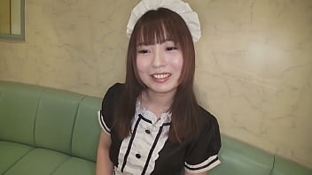 Preview 2 of Keyhole Hidden Masturbate - ユルユルなバイトのメイドさん - 竹田しょうこ 1