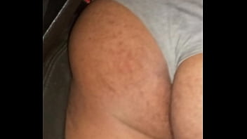 Preview 3 of Negra Bonita - Sexy thick ass