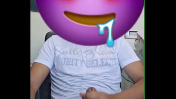 Preview 3 of Delici Ai - Boy de Florian&oacute_polis e a aquela punheta gostosa com o leite quente e geosso