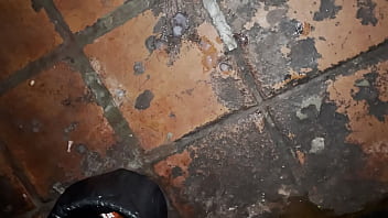Preview 3 of Kichn Room - Fodeu o casado safado que gozou com pica no cu e foi embora
