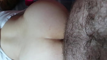 Preview 2 of Hand Repe - Ma&ntilde_anero con mi esposa bogota