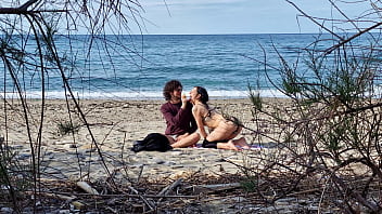 Preview 1 of Yigitlar Seks - Beach sex between two passionate lovers. Female Squirting Orgasms at 7.40 and 13.25 - - Video shot with my new telephoto lens