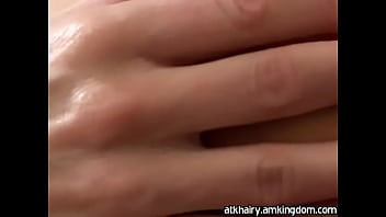 Preview 3 of Hijabmalayporn - Coroa se masturbando