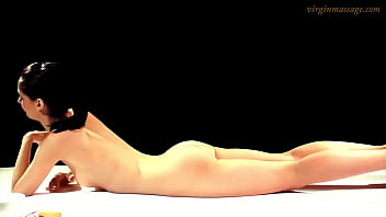 Preview 1 of Molly Janz - Vera babe massaged for the first time