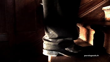 Preview 1 of Indian Deasi Seaxy Video - Lezley Zen,  habill&eacute_e en femme de chambre fran&ccedil_aise,  est tremp&eacute_e de sperme