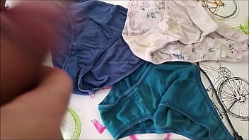 Preview 1 of Marlena Indian All Videos - corrida en bragas de mi mujer 224