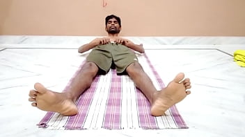 Preview 1 of Xx Dulhan Sasural Hd Video - Rajesh showing bear feet,  masturbating dick on the floor and cumming in the glass