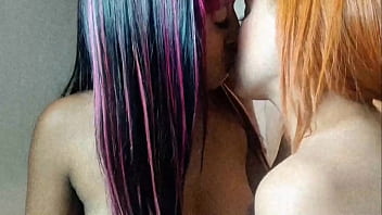 Preview 2 of Lesben Mit Tittenfetisch Nuckeln - HUGE COMPILATION OF DEEP LESBIAN KISSES