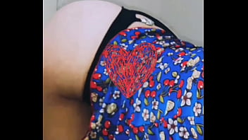 Preview 1 of Shane Ayane - esposa pede pra chupar outro enquanto toma no rabo