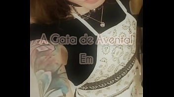 Preview 1 of Handi Move Xxx Full - A Gata de Avental - domestica quicando no dildo