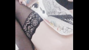 Preview 4 of Handi Move Xxx Full - A Gata de Avental - domestica quicando no dildo