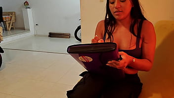 Preview 1 of Xxx Ben Ten - trabajadora del gobierno recibe de mi leche