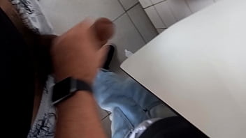 Preview 3 of Bfvideos Com - PEGA&Ccedil_&Atilde_O ENTRE MACHOS NO BANHEIRO DO METRO - 001