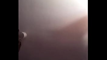 Preview 3 of Frida Sofia - Caliente ense&ntilde_a el co&ntilde_o depilado su falda