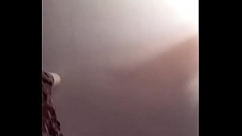 Preview 4 of Frida Sofia - Caliente ense&ntilde_a el co&ntilde_o depilado su falda