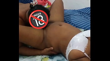 Preview 2 of South India Porn Vede - Minha preta gozando na minha boca