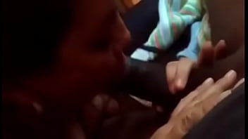 Preview 1 of Aravani Sexa - Essa gosta de uma mamadeira