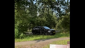 Preview 3 of Brazres Fucj - Naakt op een parkeerplaats langs de A28