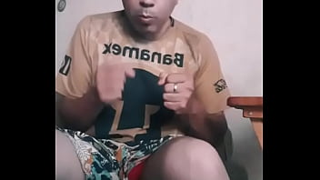 Preview 1 of New Xxx Vdes - Se le ven los calzoncillos