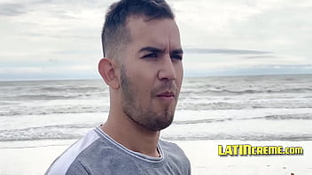 Preview 1 of Hi Ndi Porm - found latinos cruising in the woods
