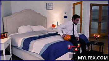 Preview 1 of Xxvxc - MYLFEX.COM ⏩ Dracula&#039_s Wife Visit a Lonely Man,  (Anna Bell Peaks,  Johnny Castle)