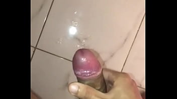Preview 4 of Teen Rims Milf - Masturbando Gozada farta