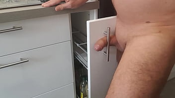 Preview 4 of Xxx Videos Zori Dar - poign&eacute_e de tiroir - drawer handle