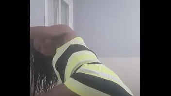 Preview 1 of Vedeo Xxx Speed - Jhennyfer D&#039_Castro rebola e mostra a neca