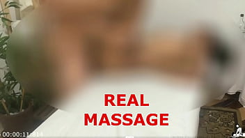 Preview 4 of Young Japan Creampie - Novinha casada na massagem tantrica PELADINHA