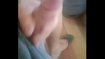 Preview 2 of Girl Loses Virginity On Camera - Aquela animada logo de manh&atilde_