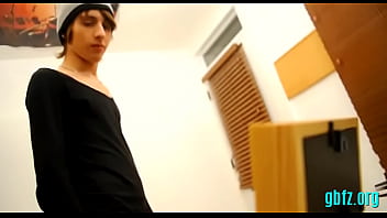 Preview 1 of Irish Tan Pinay - Horny twink gets it in the arse